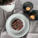 Red velvet cookie